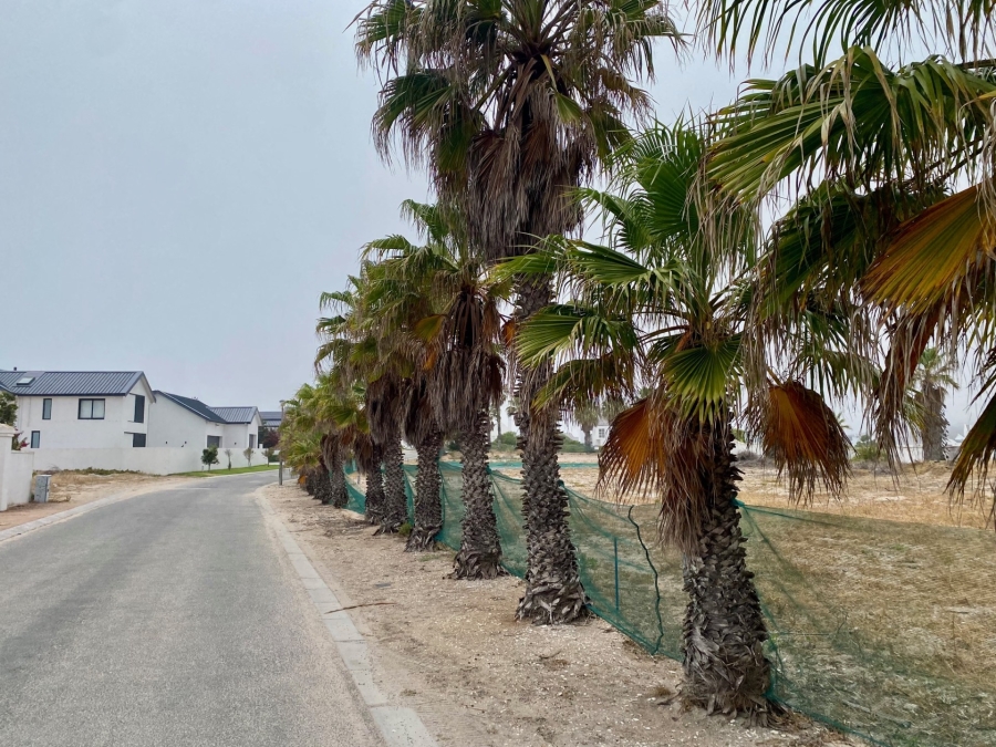 3 Bedroom Property for Sale in Golden Mile Western Cape